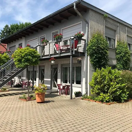 Apartmenthaus Lägenhet *