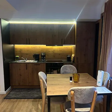 Apartmenthaus 1 شقة *