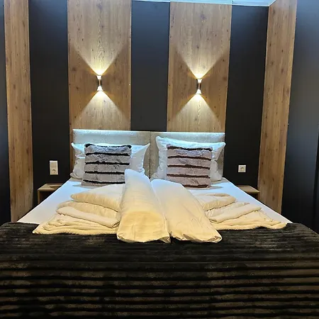 شقة Apartmenthaus 1 زيوثين