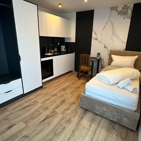 Apartmenthaus 1 * زيوثين