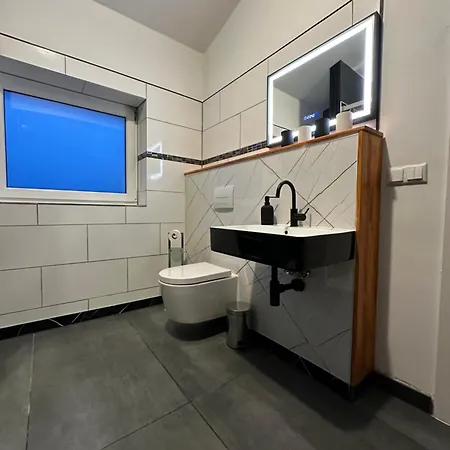 شقة Apartmenthaus 1 زيوثين